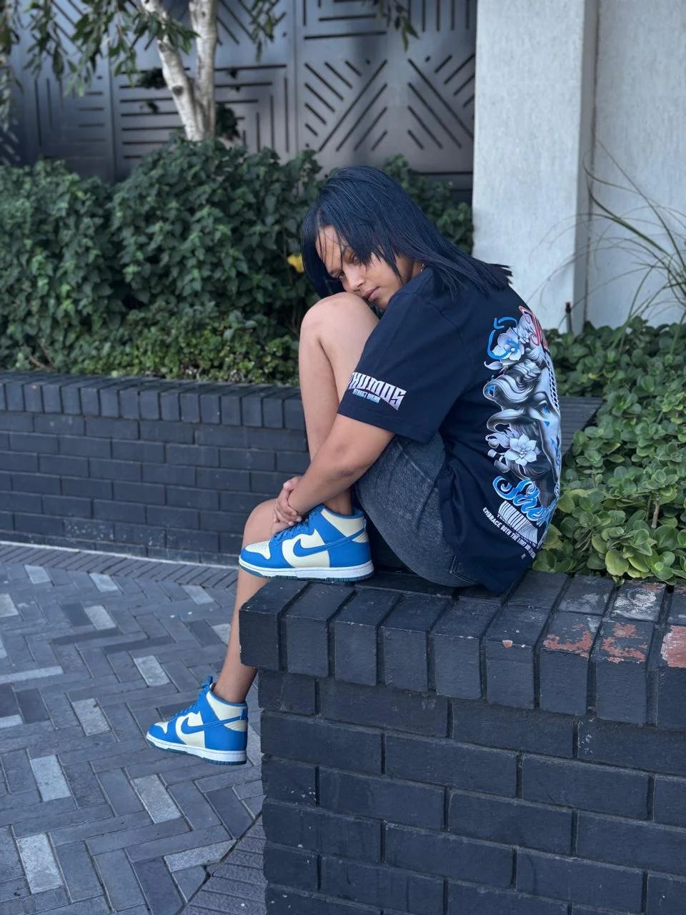 Ladies Thumos — Inner War 5000 units Limited Edition Tee